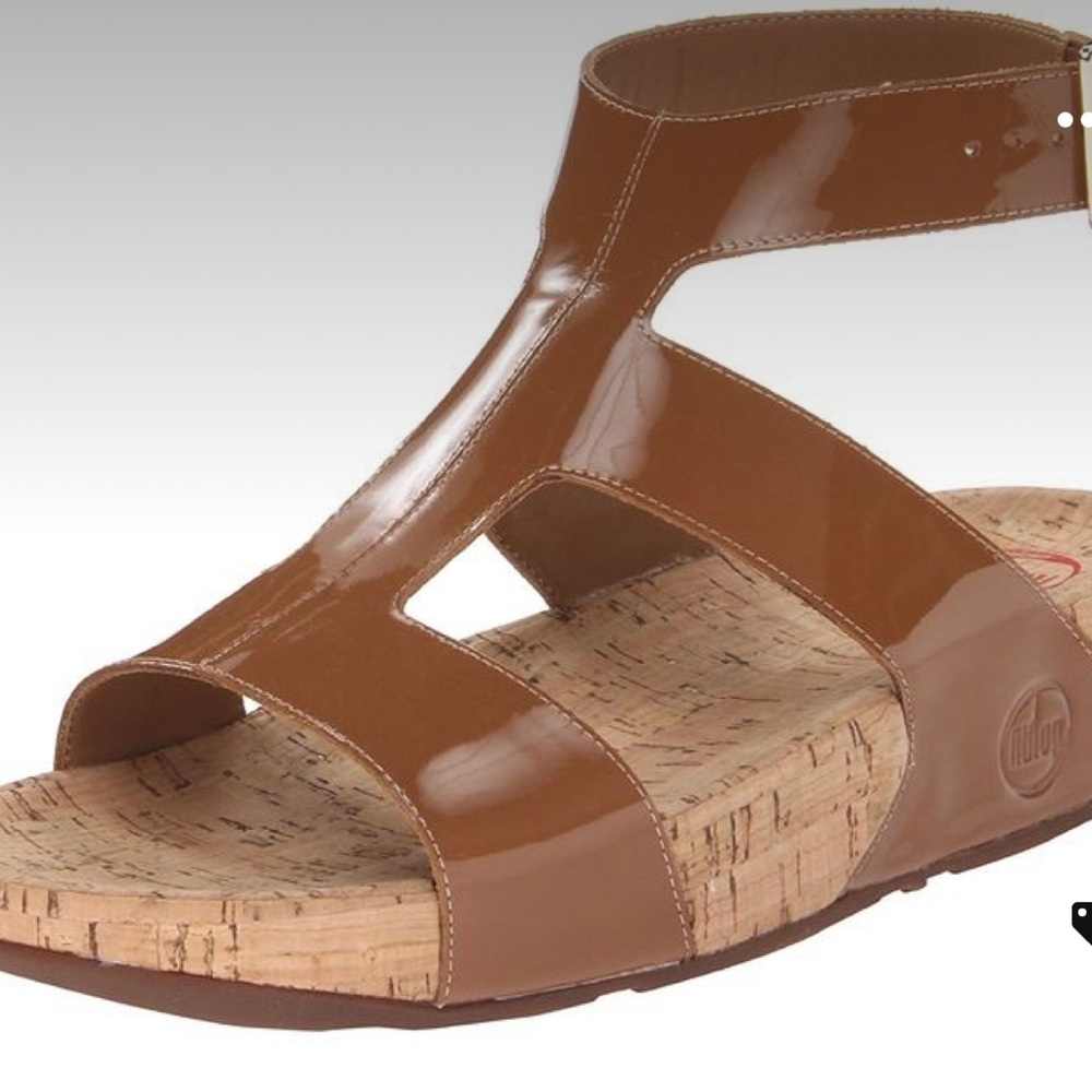 Fitflop Women’s Patent Leather Gladiator sandals - US Size 9 Caramel brown tan